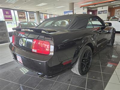 2009 Ford Mustang GT Deluxe 2DR CONVERTIBLE   - Photo 9 - Hamilton, OH 45015