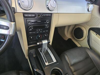 2009 Ford Mustang GT Deluxe 2DR CONVERTIBLE   - Photo 35 - Hamilton, OH 45015