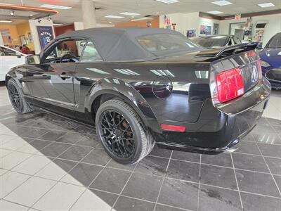 2009 Ford Mustang GT Deluxe 2DR CONVERTIBLE   - Photo 12 - Hamilton, OH 45015