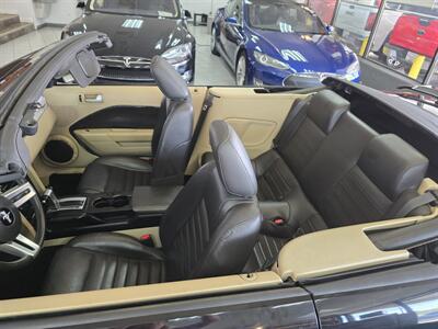 2009 Ford Mustang GT Deluxe 2DR CONVERTIBLE   - Photo 36 - Hamilton, OH 45015