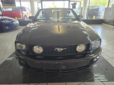 2009 Ford Mustang GT Deluxe 2DR CONVERTIBLE   - Photo 2 - Hamilton, OH 45015