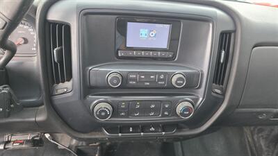 2015 Chevrolet Silverado 2500 Work Truck 2DR REGULAR CAB 4X4   - Photo 15 - Hamilton, OH 45015