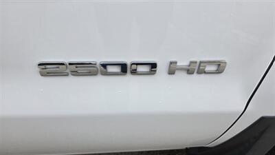 2015 Chevrolet Silverado 2500 Work Truck 2DR REGULAR CAB 4X4   - Photo 34 - Hamilton, OH 45015