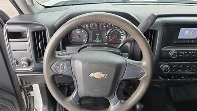 2015 Chevrolet Silverado 2500 Work Truck 2DR REGULAR CAB 4X4   - Photo 14 - Hamilton, OH 45015