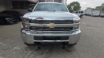 2015 Chevrolet Silverado 2500 Work Truck 2DR REGULAR CAB 4X4   - Photo 3 - Hamilton, OH 45015