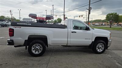 2015 Chevrolet Silverado 2500 Work Truck 2DR REGULAR CAB 4X4   - Photo 5 - Hamilton, OH 45015
