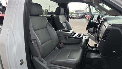 2015 Chevrolet Silverado 2500 Work Truck 2DR REGULAR CAB 4X4   - Photo 21 - Hamilton, OH 45015