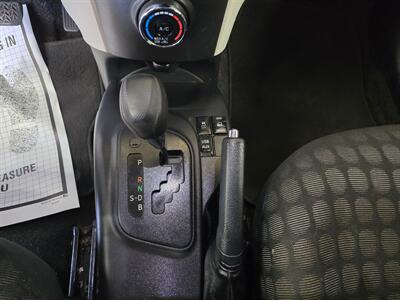 2012 Scion iQ Base 2DR HATCHBACK   - Photo 17 - Hamilton, OH 45015