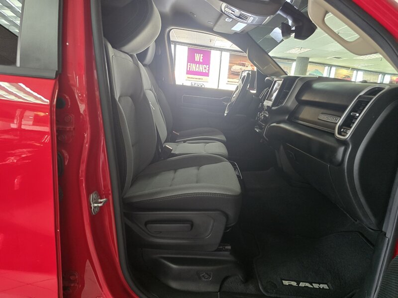 2020 RAM 1500 Big Horn/CREW CAB/HEMI/4X4 - Photo 16 - Hamilton, OH 45015