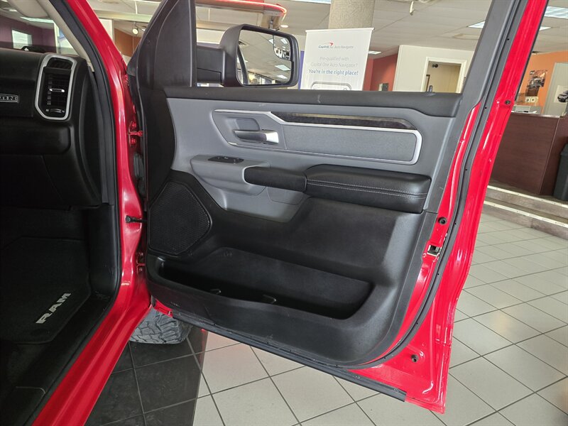 2020 RAM 1500 Big Horn/CREW CAB/HEMI/4X4 - Photo 14 - Hamilton, OH 45015