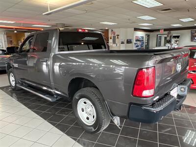 2015 RAM 1500 TRADESMAN 4DR CREW CAB 4X4/DIESEL   - Photo 8 - Hamilton, OH 45015
