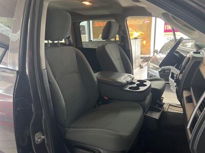 2015 RAM 1500 TRADESMAN 4DR CREW CAB 4X4/DIESEL   - Photo 23 - Hamilton, OH 45015