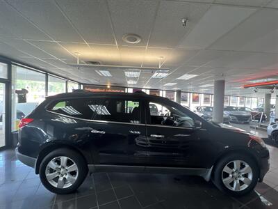 2012 Chevrolet Traverse LT   - Photo 5 - Hamilton, OH 45015