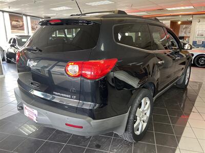 2012 Chevrolet Traverse LT   - Photo 6 - Hamilton, OH 45015