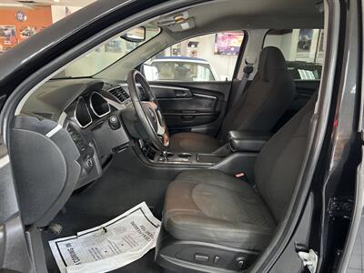 2012 Chevrolet Traverse LT   - Photo 9 - Hamilton, OH 45015