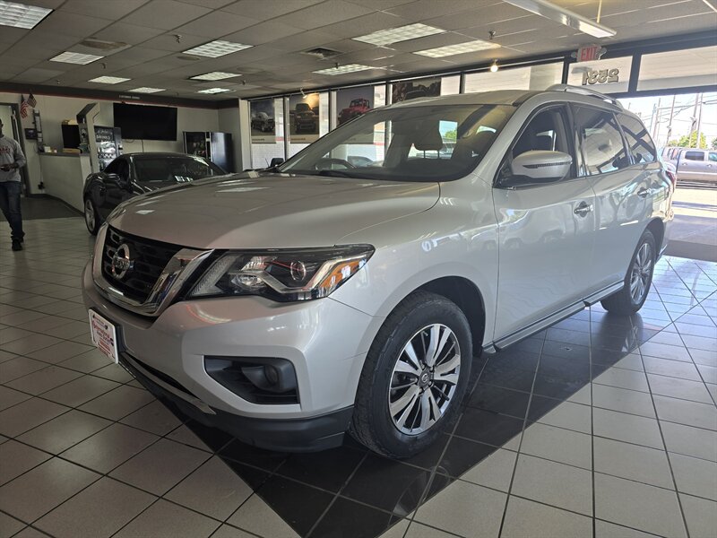 2019 Nissan Pathfinder SV 4DR SUV AWD   - Photo 1 - Hamilton, OH 45015
