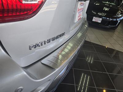 2019 Nissan Pathfinder SV 4DR SUV AWD   - Photo 33 - Hamilton, OH 45015