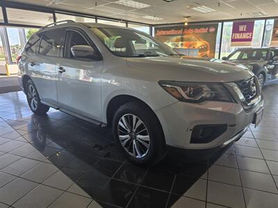 2019 Nissan Pathfinder SV 4DR SUV AWD   - Photo 3 - Hamilton, OH 45015