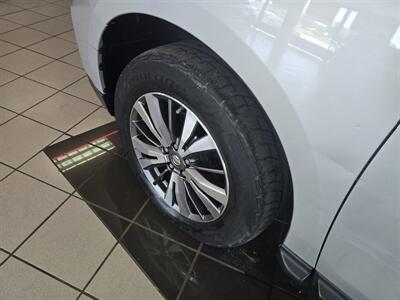 2019 Nissan Pathfinder SV 4DR SUV AWD   - Photo 37 - Hamilton, OH 45015