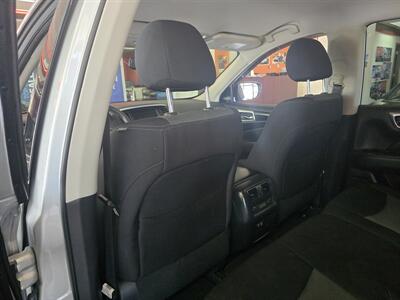 2019 Nissan Pathfinder SV 4DR SUV AWD   - Photo 11 - Hamilton, OH 45015