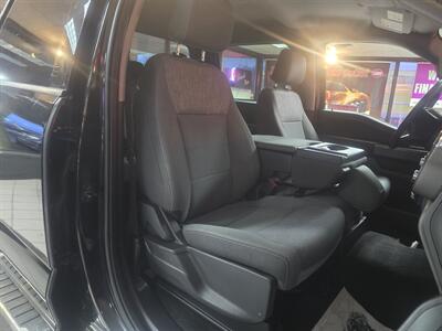 2025 Ford F-150 XLT SUPER CREW 4X4   - Photo 14 - Hamilton, OH 45015