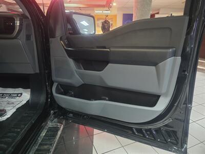 2025 Ford F-150 XLT SUPER CREW 4X4   - Photo 12 - Hamilton, OH 45015