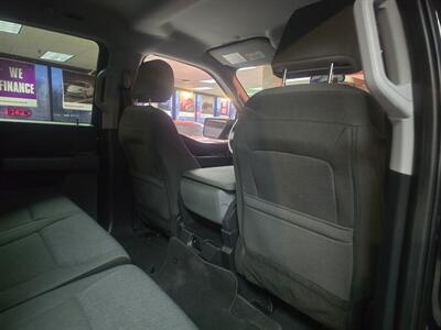 2025 Ford F-150 XLT SUPER CREW 4X4   - Photo 16 - Hamilton, OH 45015