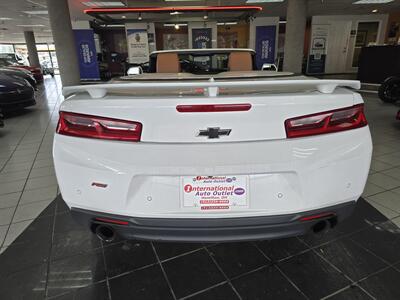 2016 Chevrolet Camaro 2LT 2DR CONVERTIBLE /RS   - Photo 5 - Hamilton, OH 45015