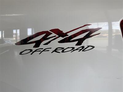 2017 Nissan Titan SV - Photo 31 - Hamilton, OH 45015