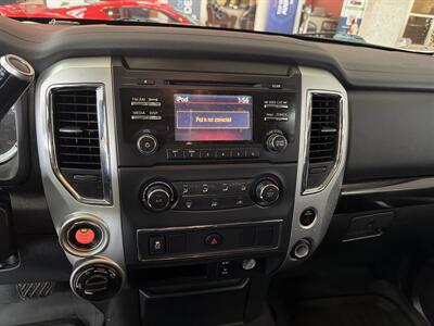 2017 Nissan Titan SV - Photo 15 - Hamilton, OH 45015