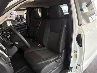 2017 Nissan Titan SV - Photo 10 - Hamilton, OH 45015