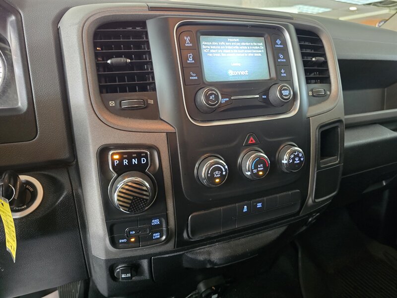 2018 RAM 1500 Express-CREW CAB-4X4-HEMI - Photo 20 - Hamilton, OH 45015