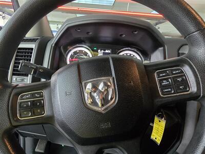 2018 RAM 1500 Express-CREW CAB-4X4-HEMI - Photo 24 - Hamilton, OH 45015