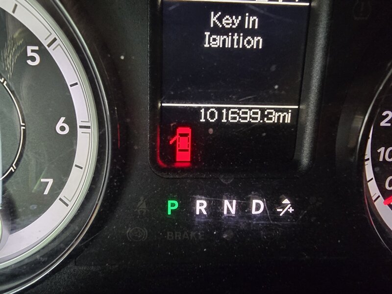 2018 RAM 1500 Express-CREW CAB-4X4-HEMI - Photo 25 - Hamilton, OH 45015