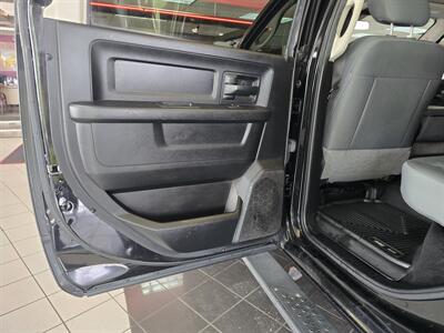 2018 RAM 1500 Express-CREW CAB-4X4-HEMI - Photo 11 - Hamilton, OH 45015