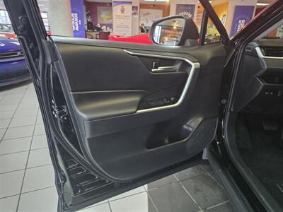 2025 Toyota RAV4 XLE 4DR SUV AWD   - Photo 7 - Hamilton, OH 45015
