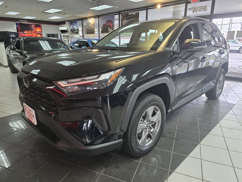 2025 Toyota RAV4 XLE 4DR SUV AWD   - Photo 1 - Hamilton, OH 45015