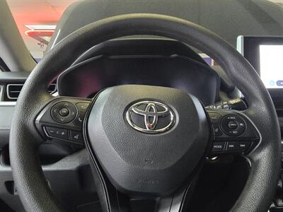 2025 Toyota RAV4 XLE 4DR SUV AWD   - Photo 23 - Hamilton, OH 45015