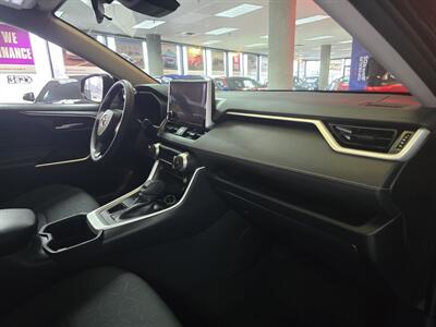 2025 Toyota RAV4 XLE 4DR SUV AWD   - Photo 13 - Hamilton, OH 45015