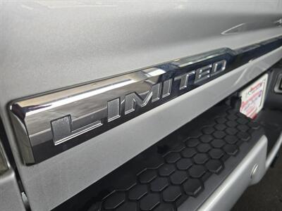 2017 RAM 1500 Laramie Limited   - Photo 31 - Hamilton, OH 45015