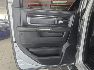 2017 RAM 1500 Laramie Limited   - Photo 10 - Hamilton, OH 45015