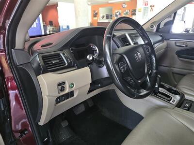 2017 Honda Ridgeline RTL 4DR CREW CAB   - Photo 8 - Hamilton, OH 45015