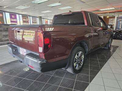 2017 Honda Ridgeline RTL 4DR CREW CAB   - Photo 4 - Hamilton, OH 45015