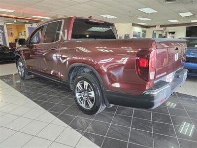 2017 Honda Ridgeline RTL 4DR CREW CAB   - Photo 6 - Hamilton, OH 45015
