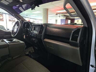 2017 Ford F-150 XLT   - Photo 12 - Hamilton, OH 45015