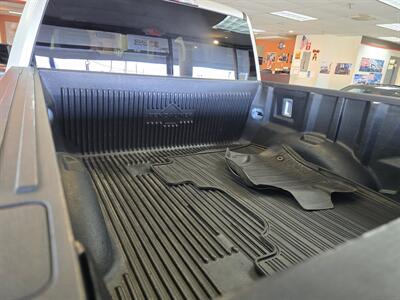 2017 Ford F-150 XLT   - Photo 28 - Hamilton, OH 45015