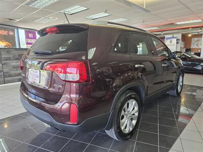 2015 Kia Sorento EX 4DR SUV AWD   - Photo 4 - Hamilton, OH 45015