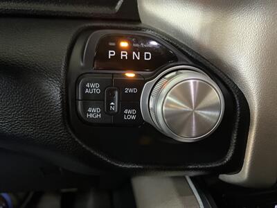 2019 RAM 1500 Laramie   - Photo 18 - Hamilton, OH 45015
