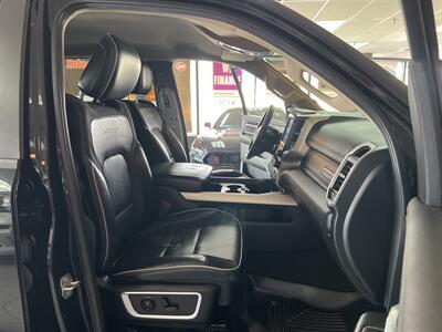 2019 RAM 1500 Laramie   - Photo 24 - Hamilton, OH 45015