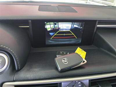 2016 Lexus IS 200t   - Photo 19 - Hamilton, OH 45015